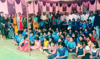 संकुल स्तरीय शाला प्रवेश उत्सव का आयोजन प्रा.शाला करमरी मे बड़े ही धूम धाम से मनाया गया