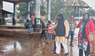 आखिर कब तक शहर के जिम्मेदार आग लगने पर कुआं खोदने के तर्ज पर जनता के आँखों धूल झोंकते रहेंगें - नवनीत चांद