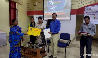 वित्तीय साक्षरता प्रशिक्षण कार्यक्रम एवं प्रधानमंत्री स्व निधि योजना अंतर्गत वेंडर्स को डिजिटल लेनदेन से संबंधित प्रशिक्षण दिया गया