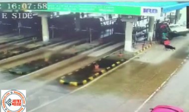 Social Media Viral News: दिल दहल देने वाला विडियो हो रहा viral  बेहद तेज रफ्तार एंबुलेंस हादसे का शिकार, 4 की मौत, वीडियो देखकर दहल जाएगा दिल,..देखे मौत का LIVE VIDEO….