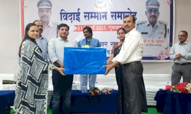 सूरजपुर एएसपी हरीश राठौर व ए.के.जोशी के स्थानान्तरण पर हुआ विदाई सम्मान समारोह...