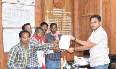 कलेक्टर जनदर्शन में चैतराम को मिला जमीन का मालिकाना हक, जनदर्शन में मिले कुल 5 आवेदन