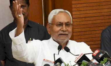CM ने दिया इस्तीफा : राज्यपाल से मुलाकात कर सौंपा अपना इस्तीफा... अब लालू की पार्टी के साथ मिलकर बनायेंगे सरकार.....