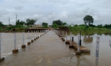 CG:देवरबीजा सहित जिले में लगातार बारिश के कारण जिलेभर के नदी-नाले उफान पर...खेतिहर लोगों के लिए राहत का विषय तो आमलोगों के लिए बना मुसीबत....कई संपर्क इलाके जलमग्न होने यातायात हुआ बाधित... समान्य जनजीवन हुआ प्रभावित