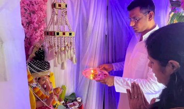 भिलाई विधायक कार्यालय में विराजे गणपति ,विधि-विधान से विधायक देवेंद्र ने की पूजा अर्चना...