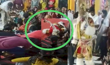 मौत का LIVE VIDEO : हनुमानजी के भेष में डांस करते-करते अचानक गिरा युवक…फिर जो हुआ…अचानक गिरा युवक लोग समझते रहे एक्टिंग; देखिए मौत का आखिरी VIDEO…..