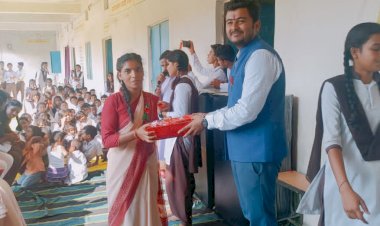 लखनपुर सरस्वती शिशु मंदिर में धूम धाम से मनाया गया शिक्षक दिवस।