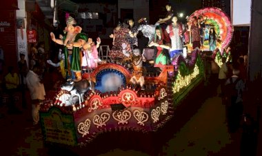 CG ब्रेकिंग :राजधानी में आज नहीं निकेलगी झांकी, प्रशासन और समितियों की हुई मीटिंग,जानिये क्या है इसकी वजह ..