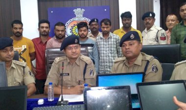 CG-6 गुर्गे गिरफ्तार:अंतराष्ट्रीय स्तर पर ऑन-लाईन सट्टा चलने का हुआ खुलासा…महादेवा एप के माध्यम से ऑनलाइन खिला रहे थे सट्टा...करोड़ो रूपये के लेन-देन का खुलासा… पुलिस की बड़ी कार्यवाही….सटोरियों में मचा हड़कंप…