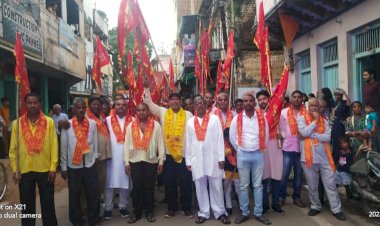 धमतरी - महापंचमी पर धीवर समाज की ओर से भव्य चुनरी शोभायात्रा निकाली