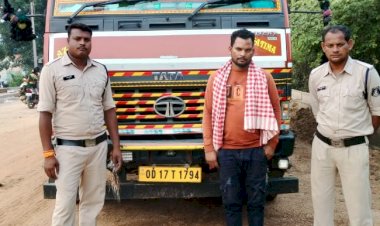 महासमुंद पुलिस अधीक्षक भोजराम पटेल (IPS)के निर्देशन में अवैध कबाड परिवहन पर महासमुंद पुलिस की बड़ी कार्यवाही