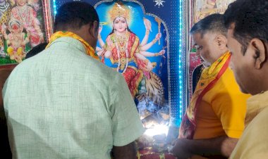 श्री राजेश अग्रवाल के मुख्य अतिथि मैं शानदार जागरण प्रोग्राम लखनपुर में कराया गया