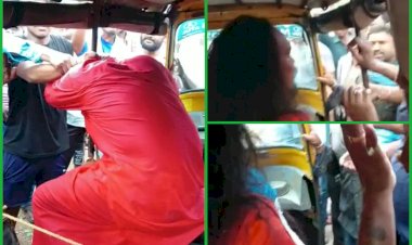 CG VIDEO साधुओं की बेदम पिटाई : बच्चा चोरी के शक में युवकों ने तीन साधुओं की पिटाई...सोशल मीडिया में वायरल हुआ पिटाई का विडियो…जाँच में जुटी पुलिस,देखे विडियो SP ने क्या कहा…