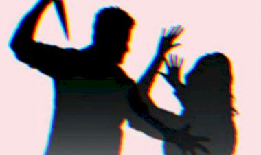 CG- पत्नी पर कुल्हाड़ी और चाकू से हमला: चरित्र शंका करता था पति, शंकालू पति अपनी पत्नी पर किया जानलेवा हमला, फिर जो हुआ......