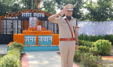 पुलिस स्मृति दिवस के अवसर पर रक्षित केंद्र महासमुंद में किया गया शहीदों को याद, दी गई विनम्र श्रद्धांजलि