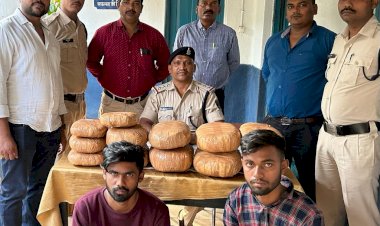 CG:पूरी अजमेर एक्सप्रेस से एसी कोच में से दो गांजा तस्कर पकड़े गए..आरोपी भिलाई दुर्ग के रहने वाले... रायपुर रेल पुलिस की कार्यवाही...पुलिस अधीक्षक रेल धर्मेद्र सिंह के आने के बाद लगातार हो रही है कार्यवाही