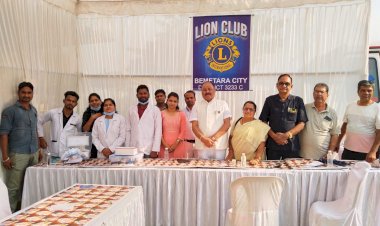 CG:लायन्स क्लब बेमेतरा सिटी द्वारा स्वास्थ शिविर का आयोजन... पुराने बस स्टैण्ड,हनुमान मंदिर के पास..इस शिविर में 104 लोगों का ब्लड शुगर, ब्लड प्रेशर, हीमोग्लोबिन और सिकलिंग जॉच किया गया