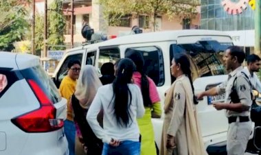 प्रेमिका का हाईवोल्टेज ड्रामा : प्रेमी की चल रही थी सगाई…फिर जो हुआ…हाथ मे  पेट्रोल लेकर पहुँची प्रेमिका, खुद को गर्भवती बता मचाया हंगामा…