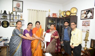 आरक्षण के मुद्दे पर अखंड ब्राह्मण समाज द्वारा राज्यपाल को ज्ञापन