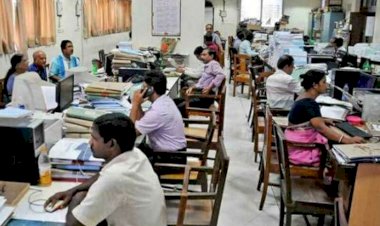 Employees Retirement Age : कर्मचारियों का प्रदर्शन,रिटायरमेंट आयु में वृद्धि की मांग, 60 से बढ़कर इतने वर्ष बढ़ाने की माँग, मानदेय-पेंशन पर lattest Update ….
