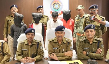 CG- पत्रकार की हत्या: सरपंच समेत 4 गिरफ्तार, पत्रकार एवं RTI कार्यकर्ता की हत्या कर आरोपियों ने घने जंगल मे शव को जलाया, बाइक को भी किया दफन, ऐसे हुआ मामले का खुलासा.....