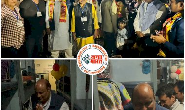 राजस्व मंत्री जयसिंह अग्रवाल ने तीर्थयात्रियों की स्पेशल ट्रेन को हरी झंडी दिखाकर किया रवाना.....