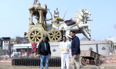 विधायक देवेंद्र यादव की पहल से सिविक सेंटर की लौट रही रौनक,रथ पार्क का हो रहा सौंदरीकरण,मेयर नीरज संग विधायक देवेंद्र ने किया निरीक्षण...