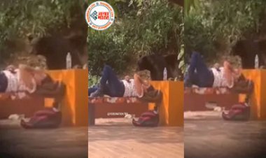 Bhalu Ka Video: पार्क में लड़की लेटकर थकान मिटा रही है मगर अगले ही सेकेंड वहां आ गया एक भालू, फिर जो हुआ चमत्कार उसे देख सभी रह गये सन्न - देखें वीडियो....