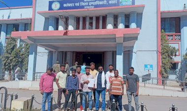 16 फिसदी आरक्षण अनुसूचित जाति वर्ग के लोगों को नहीं प्राप्त हुआ है, आज बस्तर कलेक्टर को ज्ञापन सौंपकर आरक्षण की मांग हेतु मुख्यमंत्री के नाम ज्ञापन सौंपा गया : सतीश वानखड़े, बस्तर अखिल भारतीय परिसंघ के अध्यक्ष