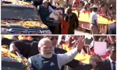 PM Modi Security Breach VIDEO: प्रधानमंत्री की सुरक्षा में बड़ी चूक... रोड शो के दौरान बैरियर कूद SPG घेरा तोड़कर पीएम मोदी तक पहुंचा शख्स... देखें वीडियो.....