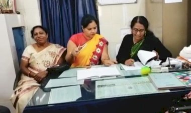 CG:स्वामी आत्मानंद उत्कृष्ट हिंदी माध्यम विद्यालय बेमेतरा मे ...शाला प्रबंधन एवं विकास समिति की आवश्यक बैठक आयोजित..अध्यक्ष आराधना पांडेय की उपस्थिति में.बैठक विभिन्न मुद्दों पर हुआ समीक्षा