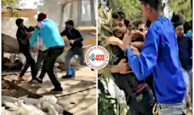 CG में निगम अफसर पर जानलेवा हमला VIDEO: सड़क किनारे लगी गुमटी हटवा रहे थे अधिकारी... युवक ने की तार से गला घोंटकर मारने की कोशिश... फिर जो हुआ... युवक की जमकर पिटाई... देखें वीडियो.....