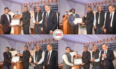 आंधी-बारिश में विद्युत व्यवस्था बहाल करने वाले कर्मियों को मिला उत्कृष्ट पदक, चेयरमेन अंकित आनंद ने राज्य स्तर व केंद्रीय कार्यालय स्तर पर दिये पुरस्कार
