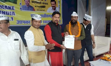 बस्तर लोकसभा अध्यक्ष समीर खान को मिला प्रदेश प्रभारी संजीव झा के हाथो नियुक्ति पत्र