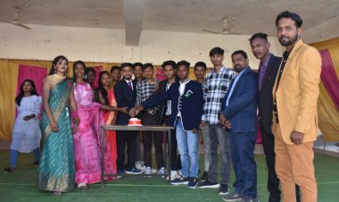डीएवी मुख्यमंत्री पब्लिक स्कूल कालामांजन में मनाया गया महर्षि दयानंद सरस्वती जयंती.... साथ ही में 12वीं के बच्चों को दी गई विदाई...