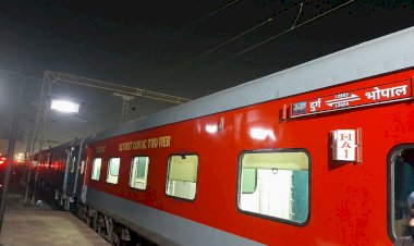 CG- यात्रीगण ध्यान दें: 19 ट्रेनों में नई तकनीक वाले एलएचबी कोच... ज्यादा बर्थ होने से रेल यात्रियों को अधिक कन्फर्म बर्थ की सुविधा... देखें लिस्ट.....