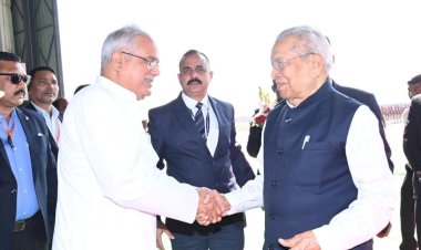 CG के नए राज्यपाल अनुभवी राजनेता: नए राज्यपाल का एयरपोर्ट पर गर्मजोश स्वागत... दिया गया गार्ड ऑफ ऑनर... CM भूपेश बोले- छत्तीसगढ़ को मिलेगा उनके अनुभवों का लाभ... देखें तस्वीरें.....