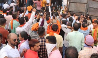 CG ब्रेकिंग : CG में BJP कार्यकर्ताओं पर गैर जमानती धाराओं के तहत मामला दर्ज...कल विधानसभा घेराव मामले में पुलिस ने FIR किये दर्ज...