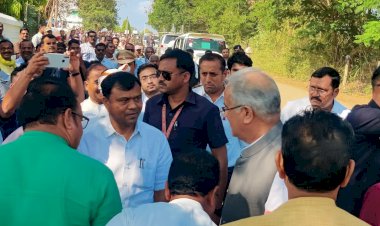 CG ब्रेकिंग : मुख्यमंत्री भूपेश बघेल पहुंचे पूर्व सांसद स्व. सोहन पोटाई के दशगात्र कार्यक्रम में....