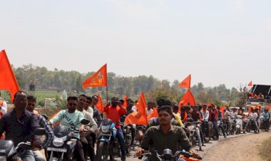 नवरात्रि के अवसर पर राम भक्तों ने निकाला विशाल शोभायात्रा...