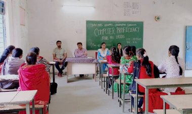 डीएवी एम पी एस लखनपुर में महिलाओं के लिए निशुल्क कंप्यूटर प्रशिक्षण कार्यक्रम
