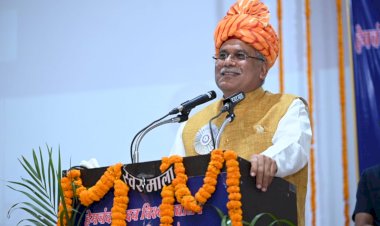 कका बने डॉक्टर : हेमचंद यादव यूनिवर्सिटी के दीक्षांत समारोह में मिली पीएचडी की मानद उपाधि ,देखे PHOTO…