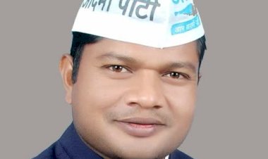 CG ब्रेकिंग : दंतेवाड़ा के अरनपुर नक्सली हमले में शहीद हुए जवानों से मिलने जाएंगे आम आदमी पार्टी प्रदेश अध्यक्ष कोमल हुपेंडी...