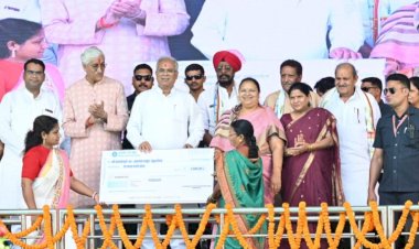 CG BREAKING : सीएम बघेल ने की बड़ी घोषणाएं, आंगनबाड़ी कार्यकर्ताओं का बढ़ा मानदेय,  5000 नए भवनों का होगा निर्माण, 14 नवंबर को किया जायेगा सम्मान