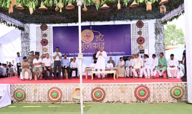 CM BHENT MULAQAT : मुख्यमंत्री बघेल ने बेलतरा विधानसभा क्षेत्र में भेंट-मुलाकात के दौरान दी 177 करोड़ रूपए के विभिन्न विकास कार्यो की सौगात