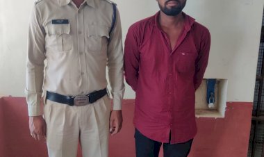 नाबालिक लड़की को शादी का प्रलोभन देकर बहला फुसलाकार भगाकर ले जाने वाले आरोपी को पंडरिया पुलिस द्वारा गिरफ्तार कर भेजा गया जेल।
