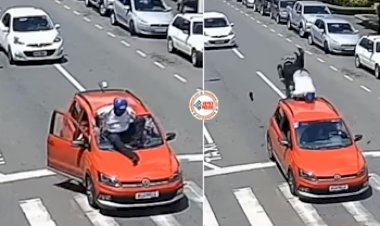 Accident Viral News: कुत्ते को देखते ही ड्राईवर ने रोक दी कार, लेकिन अगले ही पल बाइक वाले ने मार दी टक्कर, फिर जो हुआ नज़ारा देख दंग रह जायेंगे आप- यहाँ देखें वीडियो...