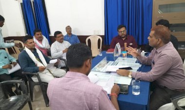 विधानसभा निर्वाचन के तैयारियों को लेकर राजनैतिक दलों के साथ प्रशासनिक अधिकारियो का बैठक संपन्न