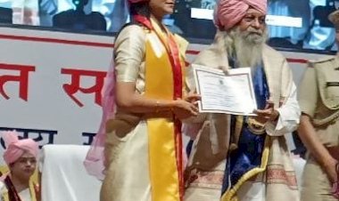 एमए रूरल डेवलपमेंट में प्रथम स्थान करने पर कंचन मगेंद्र हुई सम्मानित,इसरो के वैज्ञानिक ने प्रदान किया स्वर्ण पदक...