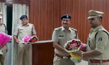 CG NEWS : SP शलभ कुमार सिन्हा ने ग्रहण किया पदभार, पुलिस अधिकारीयों ने पुष्प गुच्छ भेंटकर किया स्वागत